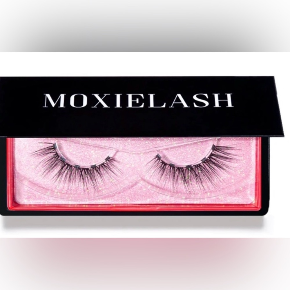 MOXIELASH FLIRTY LASH-5 Magnet Mid-wispy Faux Mink style.. NIB.. never worn..